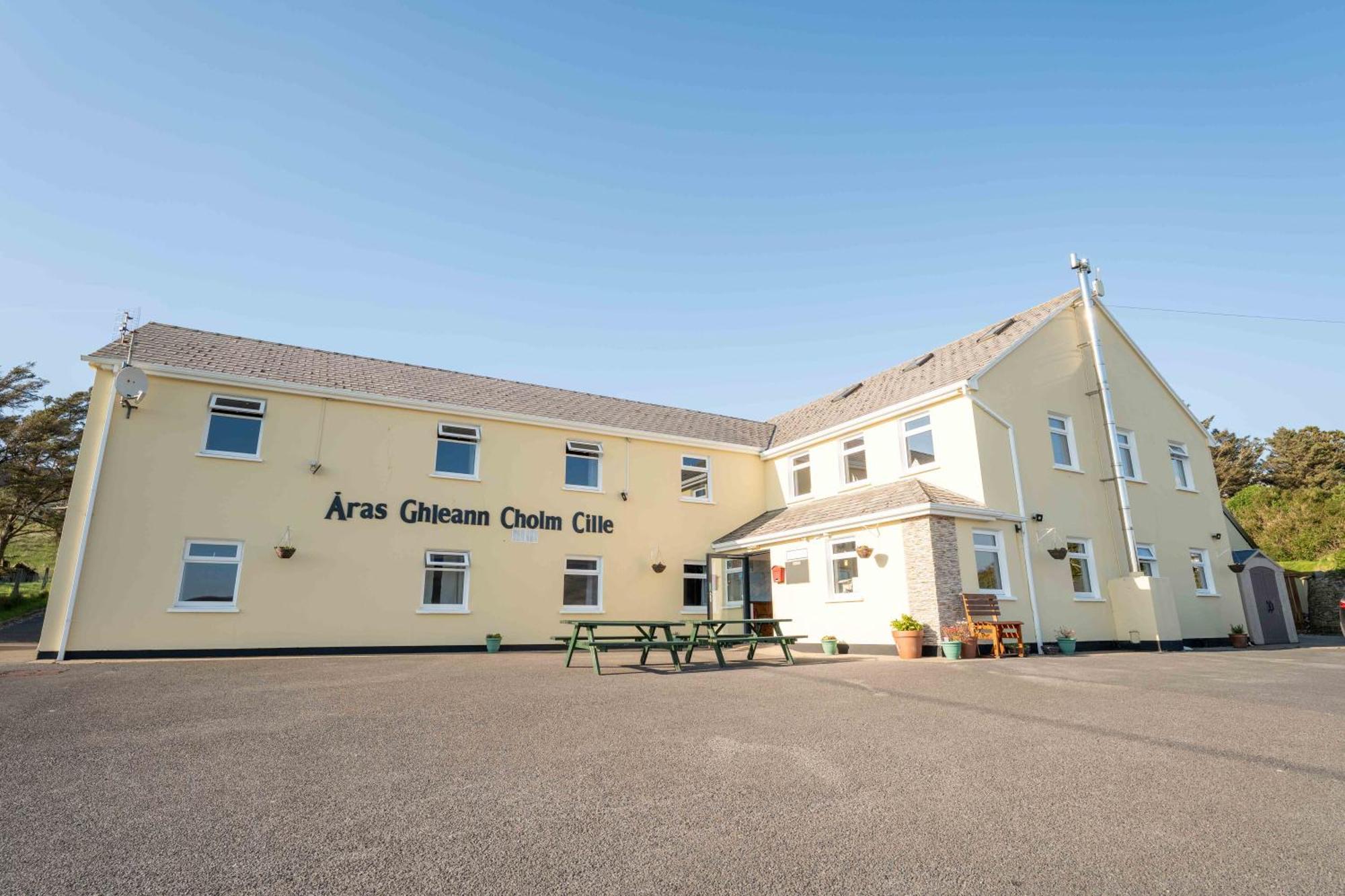 Aras Ghleann Cholm Cille Hotel Гленкалъмкил Екстериор снимка